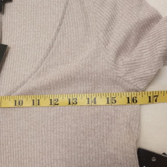 NWT Express Long Sleeve Ribbed V-neck Dress, size Medium - Picture 12 of 13